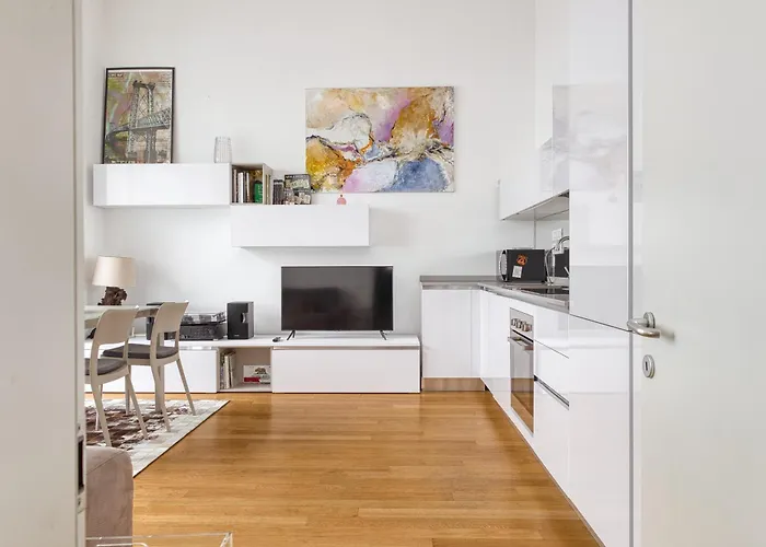 Modern Retreat In The Heart Of Milan