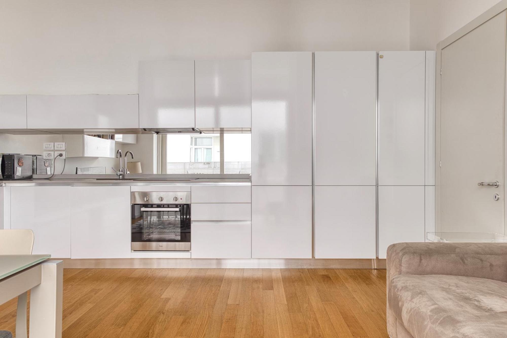 Apartment Modern Retreat In The Heart Of *