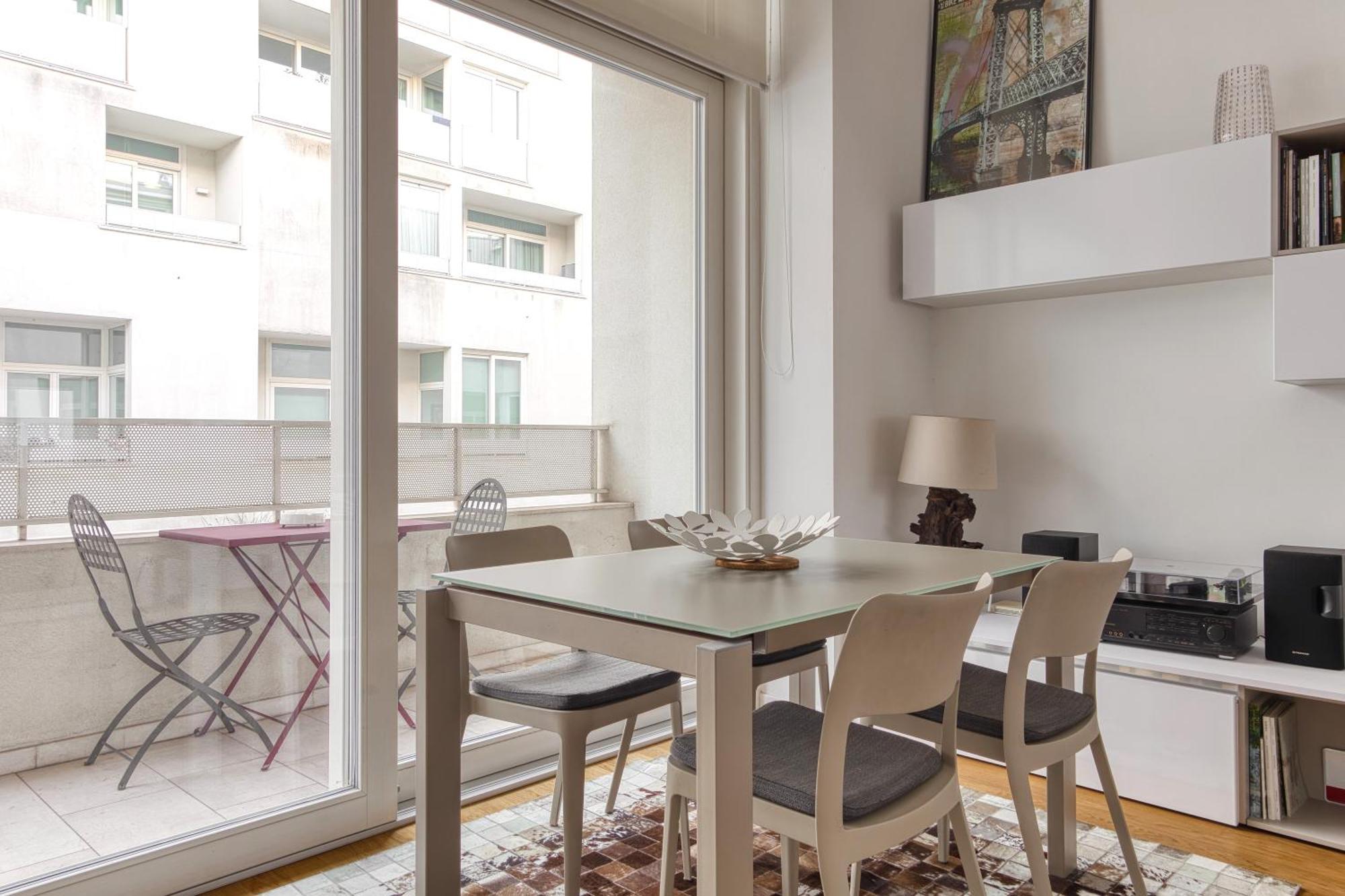 Modern Retreat In The Heart Of Appartement