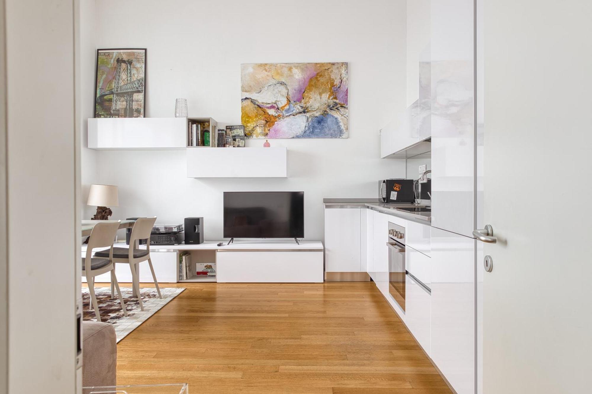 Modern Retreat In The Heart Of *
